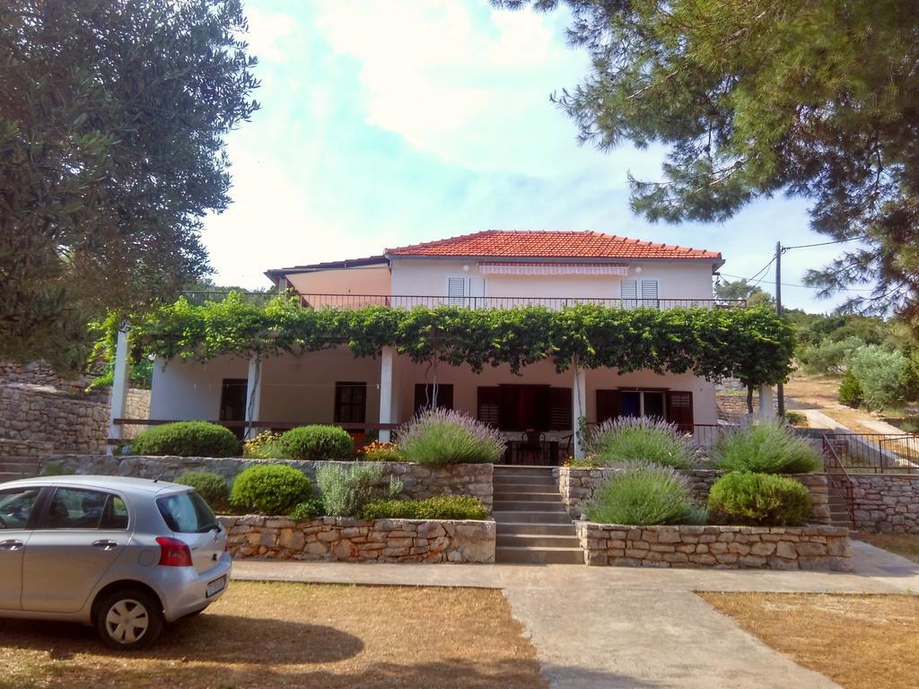 Apartments Sonija Gdinj Exterior foto